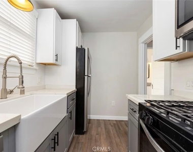 456 Linden - Photo Thumbnail 11