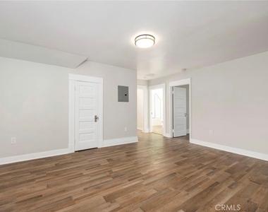 456 Linden - Photo Thumbnail 19