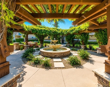 22 Dallas - Photo Thumbnail 27