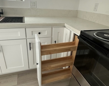 2660 Milton Ave Unit A - Photo Thumbnail 7