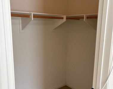 713 S Melrose - Photo Thumbnail 10