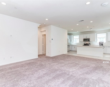 6996 Cottonwood Lane - Photo Thumbnail 16