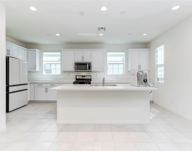 6996 Cottonwood Lane - Photo Thumbnail 8