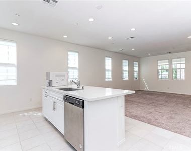 6996 Cottonwood Lane - Photo Thumbnail 12