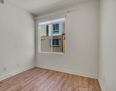 9042 Garvey - Photo Thumbnail 14