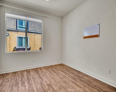9042 Garvey - Photo Thumbnail 12
