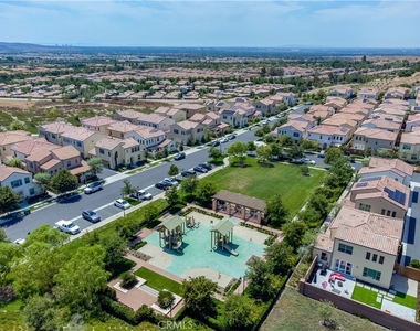 137 Falcon Ridge - Photo Thumbnail 35