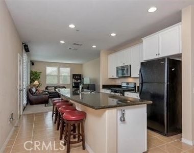 706 S Euclid - Photo Thumbnail 19