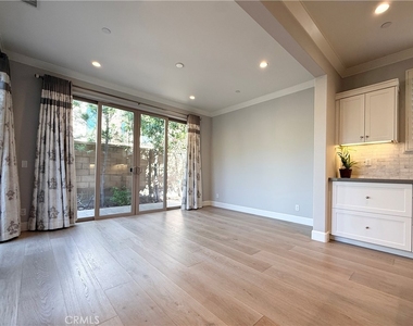144 Hargrove - Photo Thumbnail 6