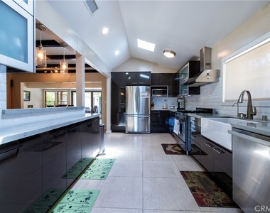 5220 E Los Flores Street - Photo Thumbnail 9