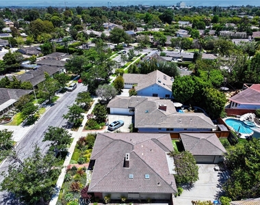 5220 E Los Flores Street - Photo Thumbnail 35