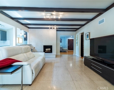 5220 E Los Flores Street - Photo Thumbnail 13