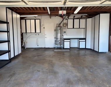 943 Gehrig Avenue - Photo Thumbnail 26