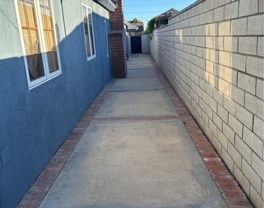 943 Gehrig Avenue - Photo Thumbnail 28
