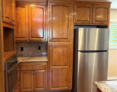 943 Gehrig Avenue - Photo Thumbnail 29