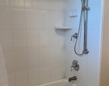 943 Gehrig Avenue - Photo Thumbnail 18