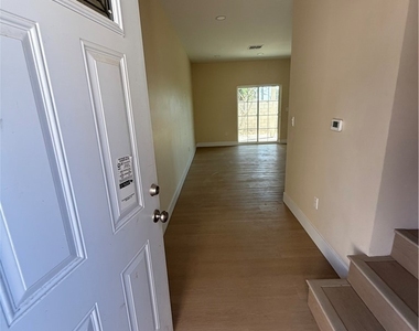 11844 Hollyview Drive - Photo Thumbnail 2