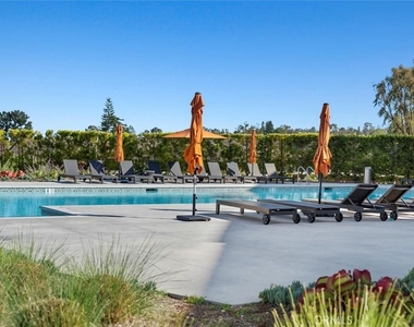 1692 W Enterprise Drive - Photo Thumbnail 44