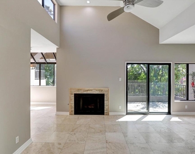 1310 E Orange Grove Boulevard - Photo Thumbnail 5