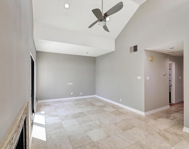 1310 E Orange Grove Boulevard - Photo Thumbnail 15