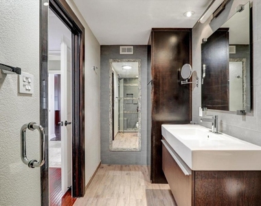 1310 E Orange Grove Boulevard - Photo Thumbnail 24