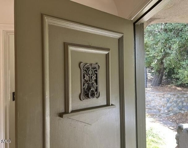 4327 Marmion Way - Photo Thumbnail 2