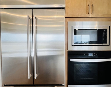 1374 Blue Port Way - Photo Thumbnail 11