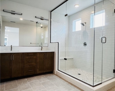 1374 Blue Port Way - Photo Thumbnail 36