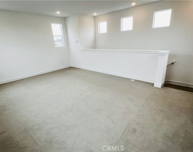 1374 Blue Port Way - Photo Thumbnail 45