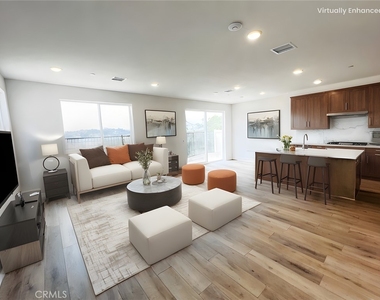 1374 Blue Port Way - Photo Thumbnail 4