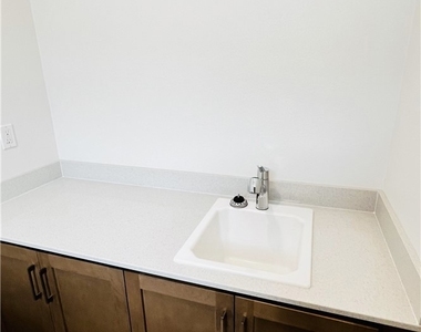 1374 Blue Port Way - Photo Thumbnail 26