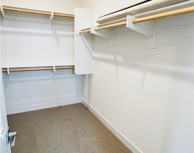 1374 Blue Port Way - Photo Thumbnail 39