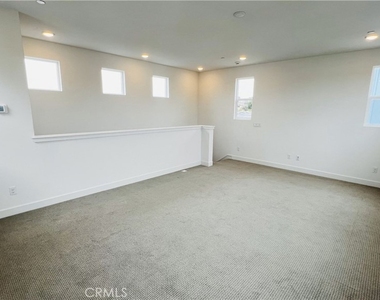 1374 Blue Port Way - Photo Thumbnail 46