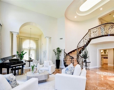 12370 Fairbanks Drive - Photo Thumbnail 4