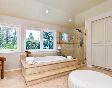 12370 Fairbanks Drive - Photo Thumbnail 13