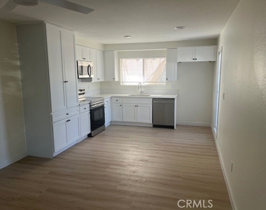 408 W La Veta - Photo Thumbnail 4