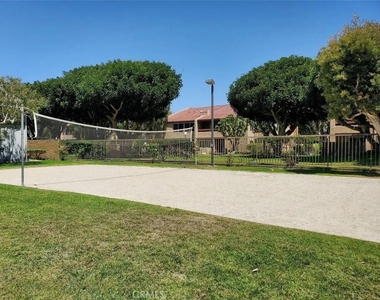 17162 Pacific Coast Highway - Photo Thumbnail 9