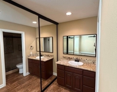 6 Willow Tree Lane - Photo Thumbnail 25