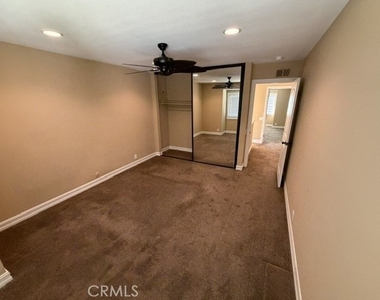 6 Willow Tree Lane - Photo Thumbnail 37