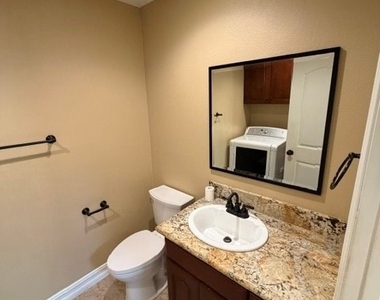 6 Willow Tree Lane - Photo Thumbnail 14