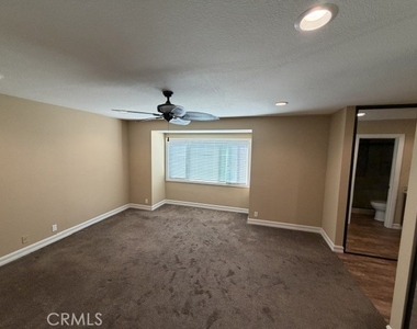 6 Willow Tree Lane - Photo Thumbnail 20