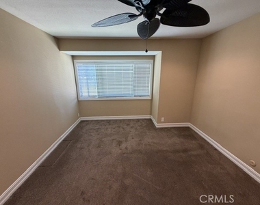 6 Willow Tree Lane - Photo Thumbnail 38