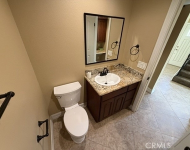 6 Willow Tree Lane - Photo Thumbnail 6