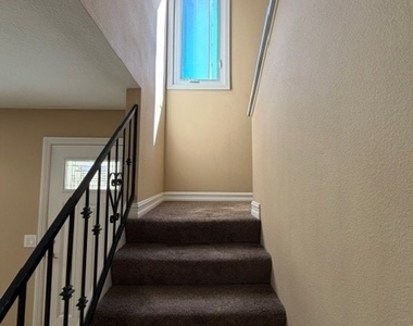 6 Willow Tree Lane - Photo Thumbnail 17