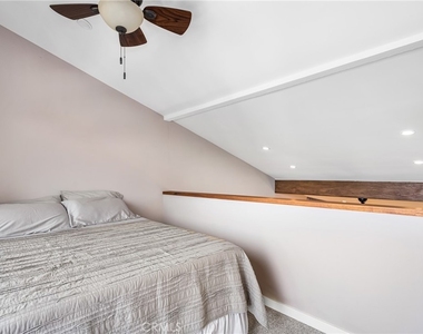 16877 Bluewater Lane - Photo Thumbnail 23