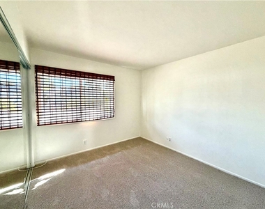 22661 Spring Lake Lane - Photo Thumbnail 8