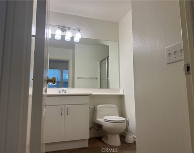 4 Bloomington - Photo Thumbnail 27