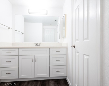 32311 Alipaz Street - Photo Thumbnail 14