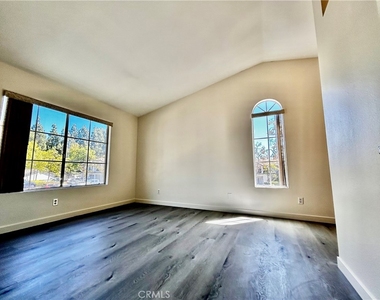 57 Chaumont Circle - Photo Thumbnail 18