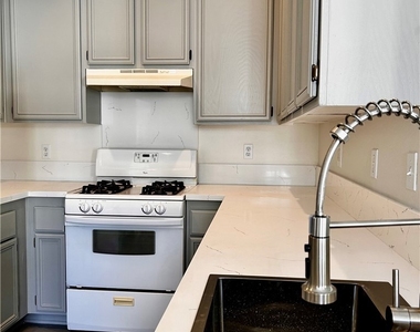 57 Chaumont Circle - Photo Thumbnail 12
